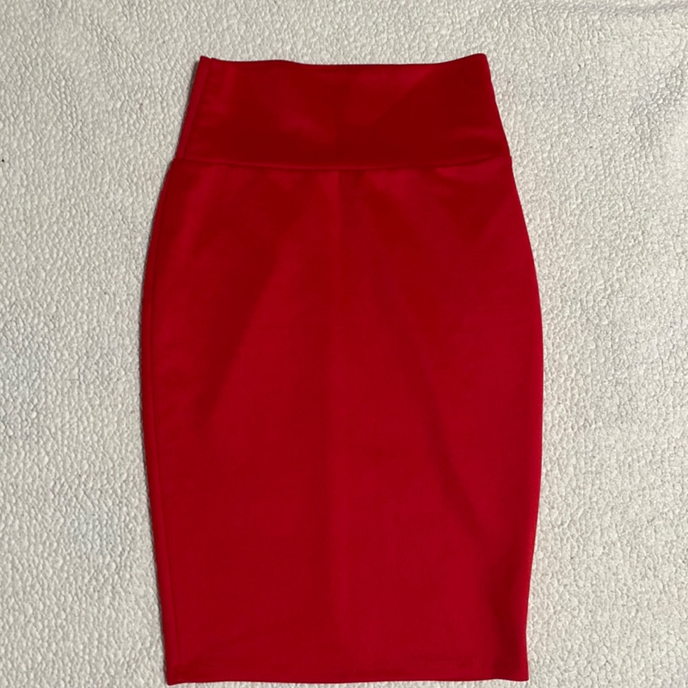 Red pencils skirt